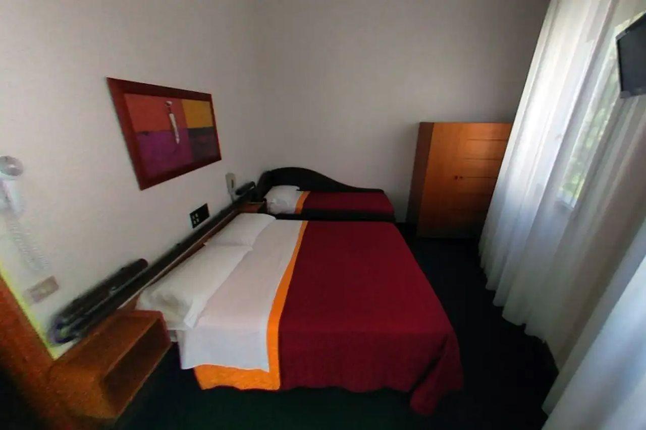 Hotel Arpa Rimini Exterior photo