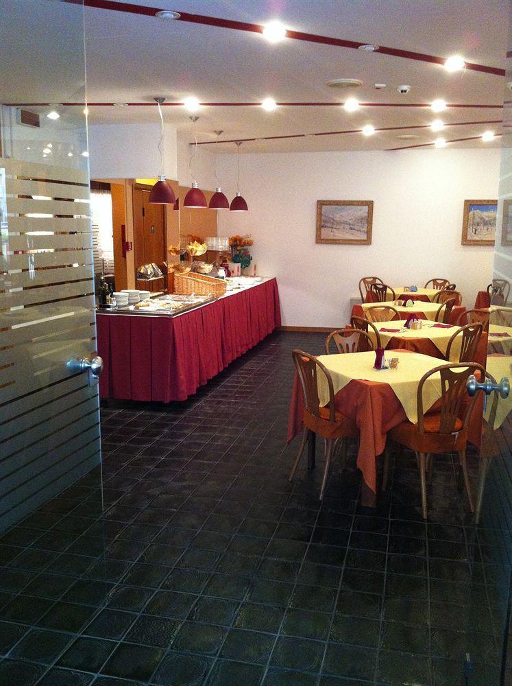 Hotel Arpa Rimini Exterior photo