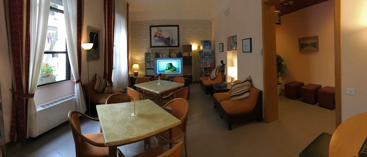 Hotel Arpa Rimini Exterior photo