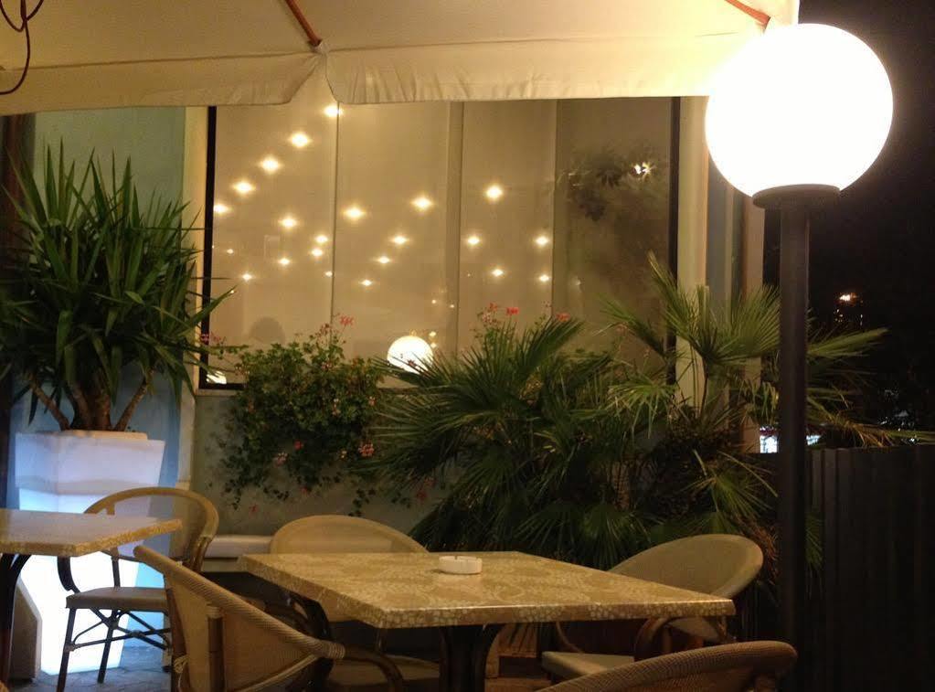 Hotel Arpa Rimini Exterior photo