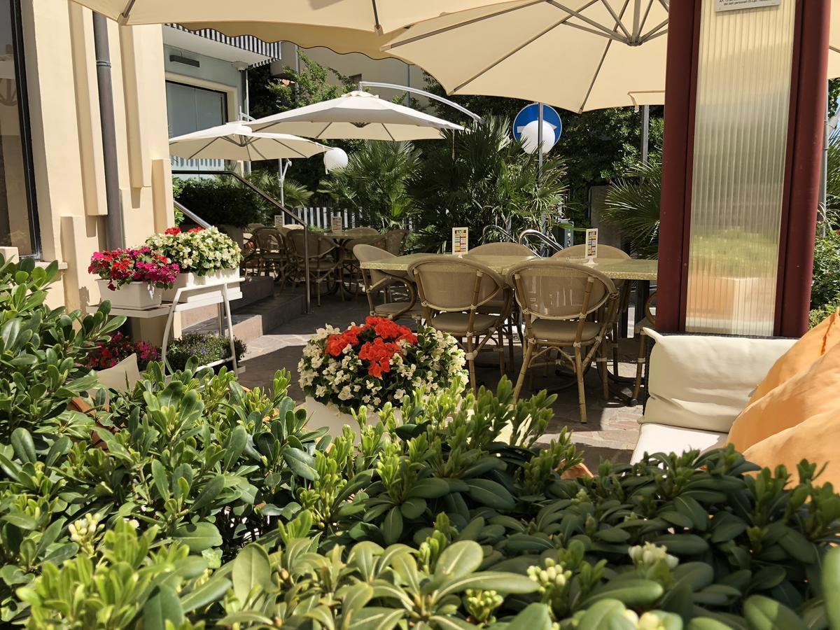 Hotel Arpa Rimini Exterior photo